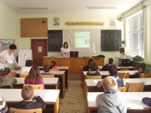 kirkov504121 МЛАДЕЖИ ОТ БЧК УЧИХА ДЕЦА КАК ДА СЕ СПРАВЯТ С АГРЕСИЯТА В УЧИЛИЩЕ