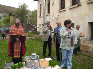marinova1704121 На връх Великден Корнелия Маринова бе сред жителите и гостите на Старо Стефаново
