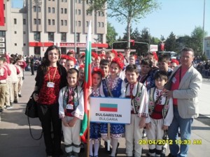 ofa2704121 Детско-юношеският танцов състав „Ловеч” с второ място от фестивал в Турция