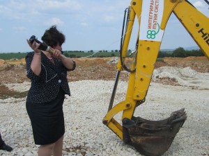 litexmotors1105122 Първа копка на пътя до автомобилния завод на „Литекс Моторс“