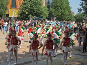 praznik905129 Невероятен спектакъл в Ловеч за Деня на Европа