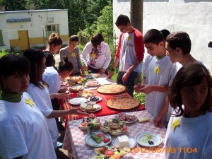redcross905122 НА 9-МАЙ ДЕЦАТА ОТ ТЕТЕВЕН ПЪТЕШЕСТВАХА ИЗ ЕВРОПА