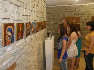 Ilzojba1606121 Изложба от детски рисунки откриха в Художествената галерия