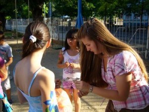 zabavnolqto25061211 Днес от 18.00 часа, „Забавно лято“ продължава в двора на училище „Тодор Кирков“