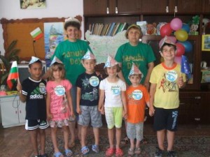 joglavdeca3007121 Второ място за ЦДГ „Пролет” – Йоглав, в международния конкурс „Бъди активен, защити реките!”