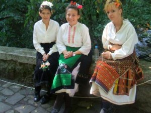 joglavribarica3007122 joglavribarica3007122 Три грамоти, диплом за трето място и медал за читалището в Йоглав от празника на народния обичай и автентичната носия в Рибарица