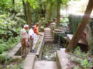 bashbunar108121 Отводняват чешмата до Юзината на Башбунар