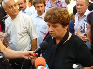 babaiva2609121 Момче намушка с нож свой съученик в Механото