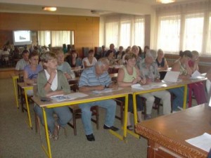 oic2009124 „Възползвайте се от информацията, която предлага ОИЦ – Ловеч”, посъветва общините в региона областният управител Ваня Събчева