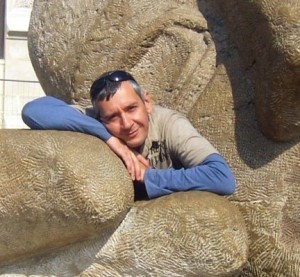 pavlin2012 След предложението Младежкият дом да се превърне в МУЗЕЙ, сега с комсомолски ентусиазъм се насочваме към Казармата!