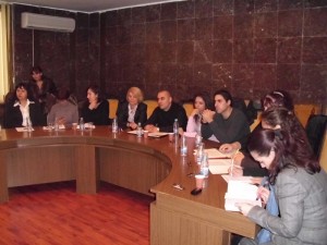 ou111122 Областният управител посрещна зам.-министър Валентина Симеонова за работна среща по въпросите на деинституционализацията на децата в социални заведения